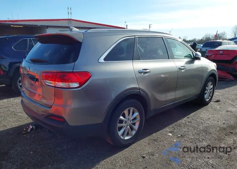 2016 Kia Sorento 2.4L Lx z USA, uszkodzony, nr VIN 5XYPG4A39GG106610